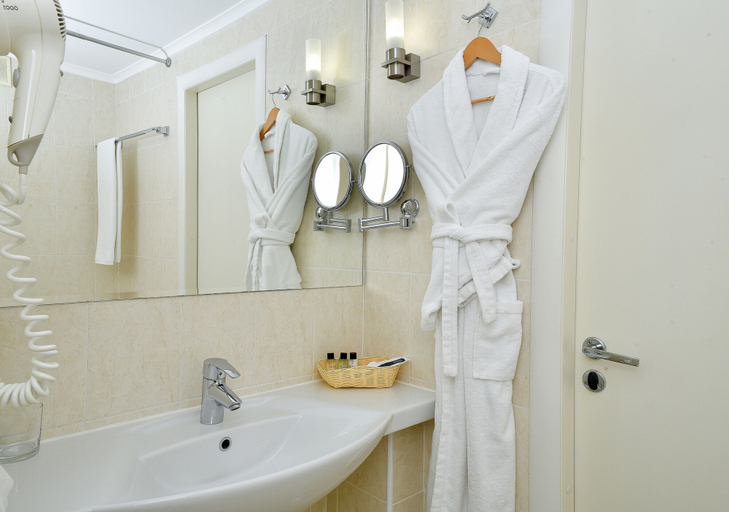Bathroom 4, Don Plaza Congress Hotel, Aksayskiy rayon