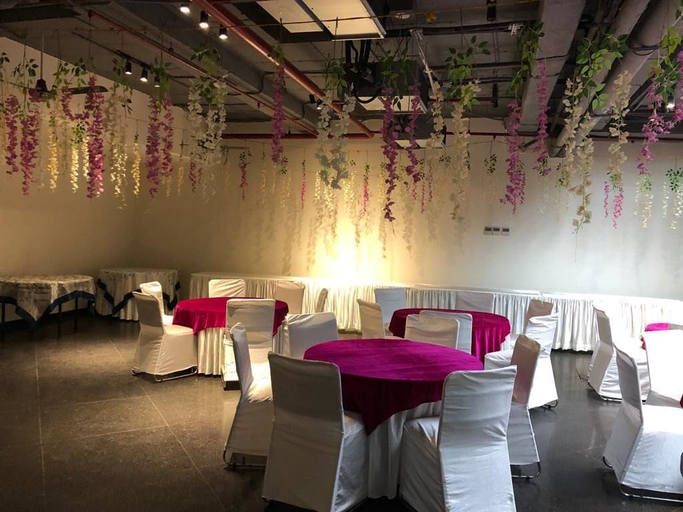 Food & Drinks 5, Comfort Inn Dhaliwals Gurgaon, Gurgaon