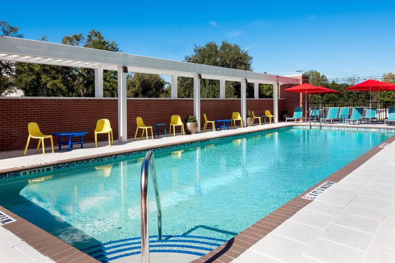 Sport & Beauty 5, Home2 Suites by Hilton Raleigh West Lenovo Center, Wake