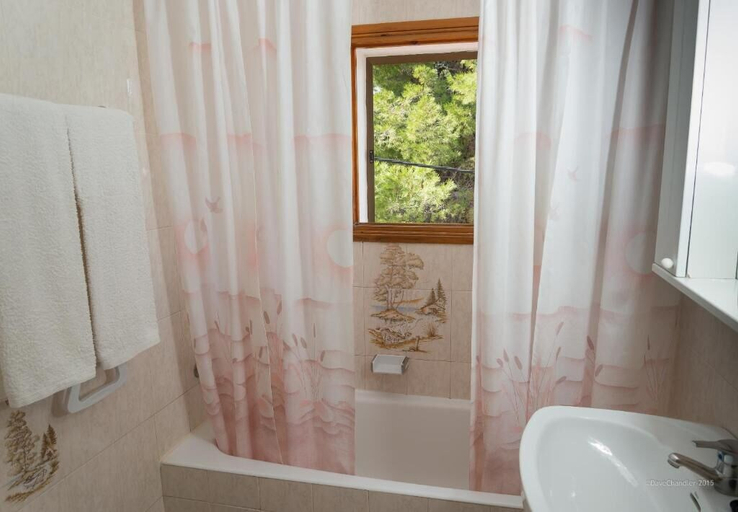 Bathroom, Flats Friends Apartamentos Es Puet Blanc, Baleares