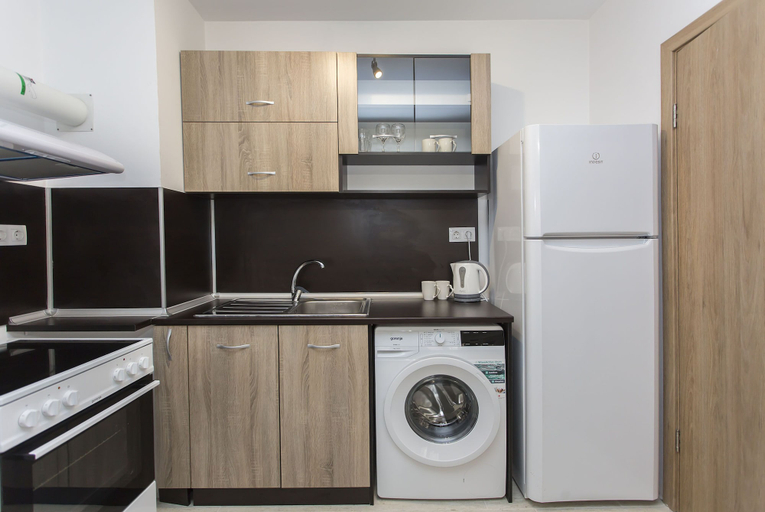 Others 5, Bright 1bdr Apartment Near Center - Free Parking, Stolichna
