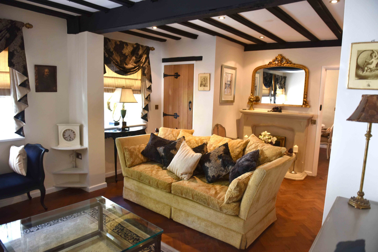 Others 5, Luxury Cottage Near Windsor Castle, Slough