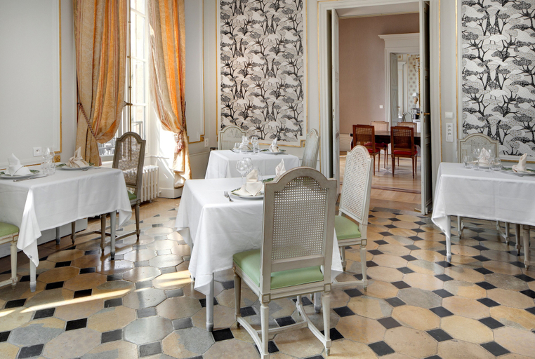 Food & Drinks 5, Château d'Ygrande, Allier