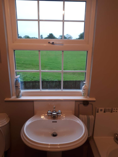 Bathroom 3, Evaron House, Causeway Coast and Glens