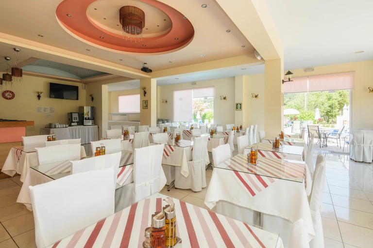 Food & Drinks 4, Dinos Hotel, Ionian Islands
