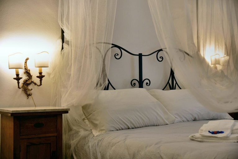 Bedroom 3, Real Umberto I - Kalsa, Palermo