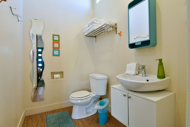 Bathroom 3, Kokopelli West, Grand