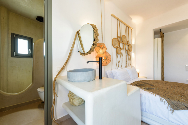 Bedroom 5, Kiano Suites Paros, South Aegean