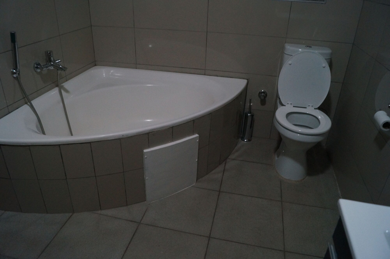 Bathroom 5, Miraton Eastgate Suites, City of Johannesburg