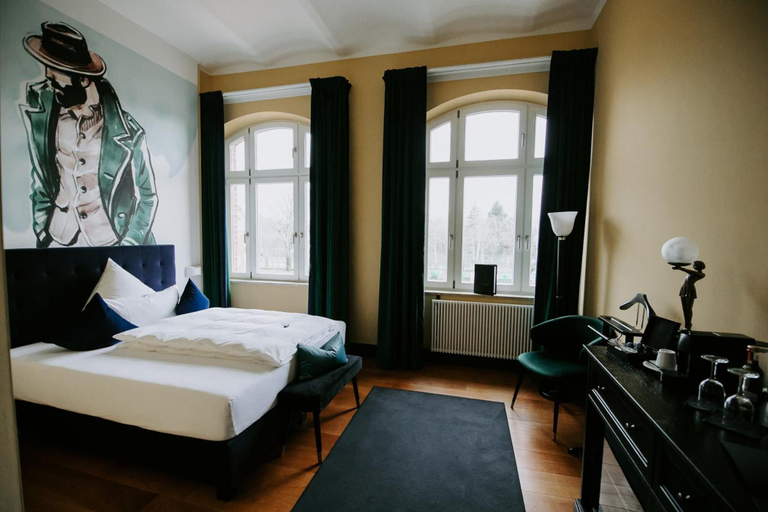 Bedroom 4, Palace St. George, Mönchengladbach