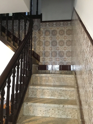 Others 5, House Global 20, Granada