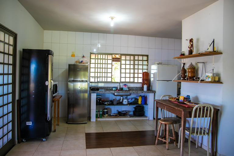 Food & Drinks 4, Ilha de Capitóli - Rancho no Kanto da Ilha em Capitólio, Capitólio