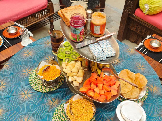 Food & Drinks 8