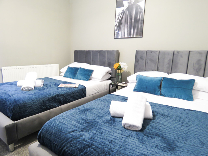 Bedroom 2, Tudors eSuites Three Bedroom House, Coventry
