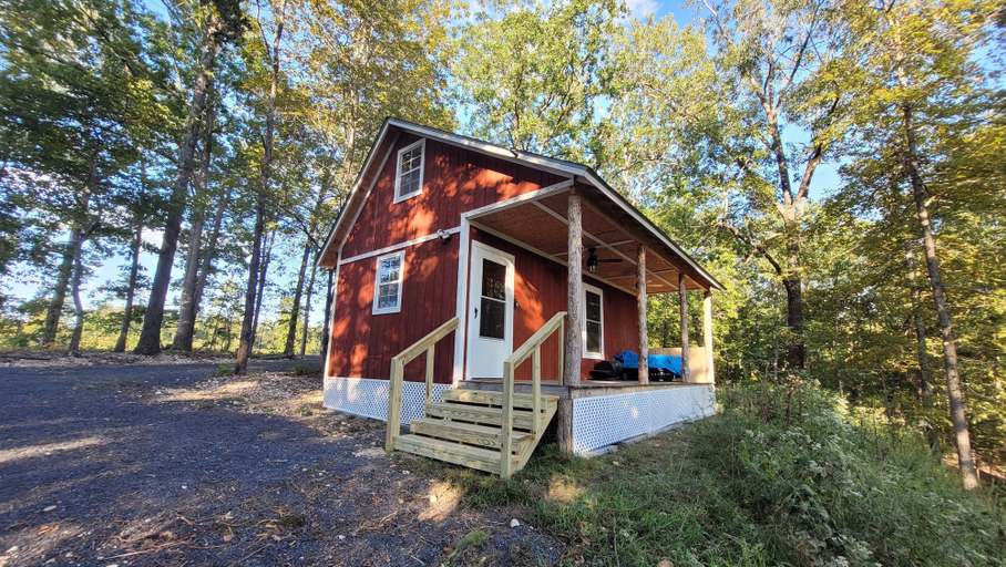 Exterior & Views 2, Windstorm Cabin, Searcy