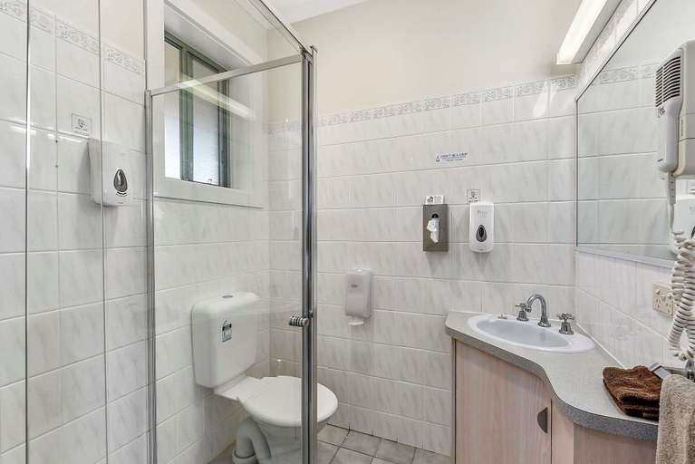 Bathroom 5, Comfort Inn The Lakes, Mount Gambier