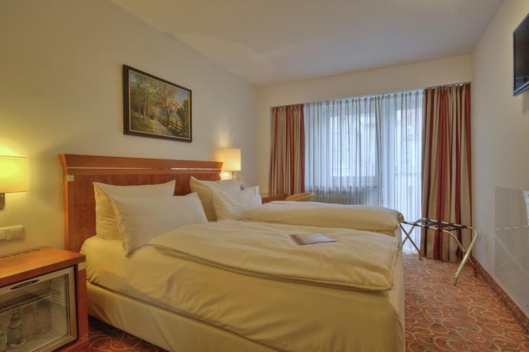 Bedroom 4, Hotel Condor, München