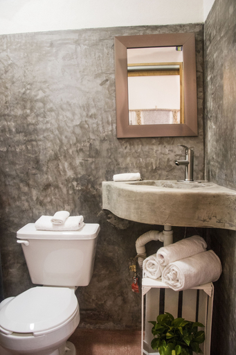 Bathroom 3, North Side Studios Sayulita, Compostela