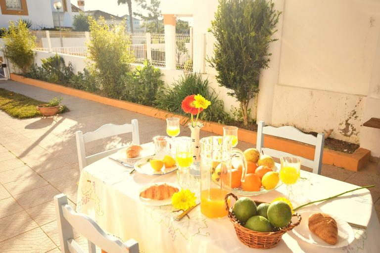 Food & Drinks 5, Villa Na Galé com Piscina Privada V3, Albufeira