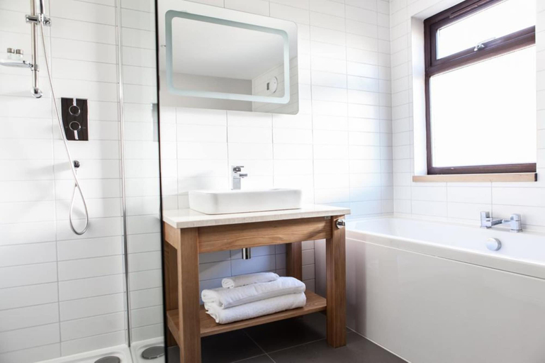 Bathroom 3, The Bosville, Highland