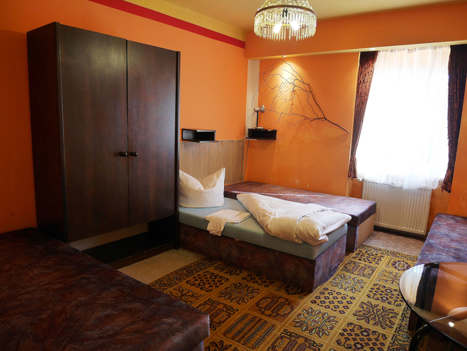 Bedroom 3, Pension Lada, Karlovy Vary