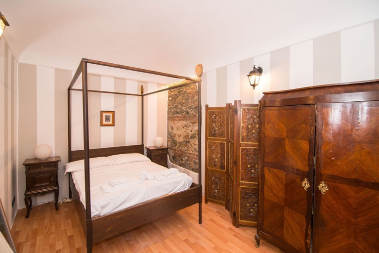 Others 3, Piazza Vittorio Veneto Elegant Flat, Torino