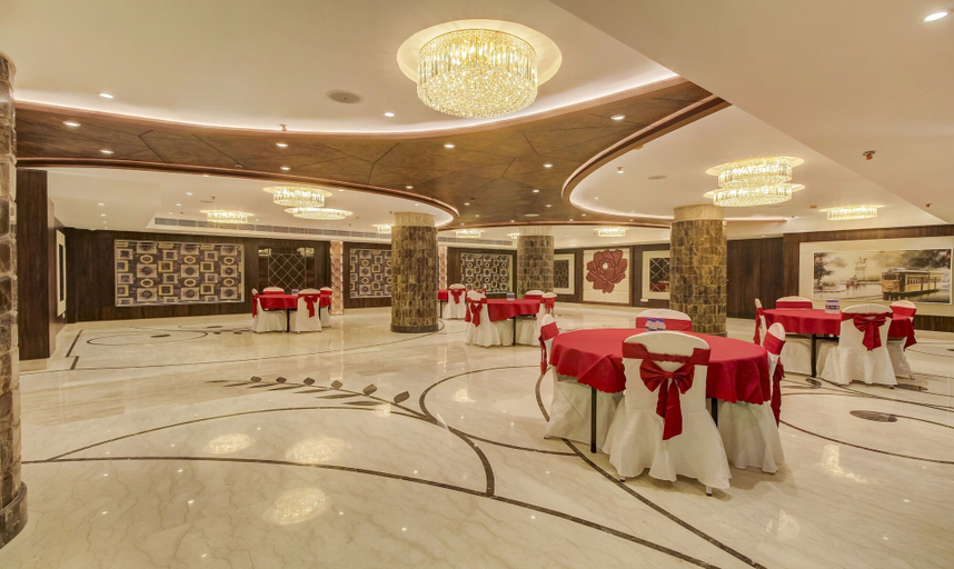 Food & Drinks 4, Treebo Premium Tahoora International, Kolkata