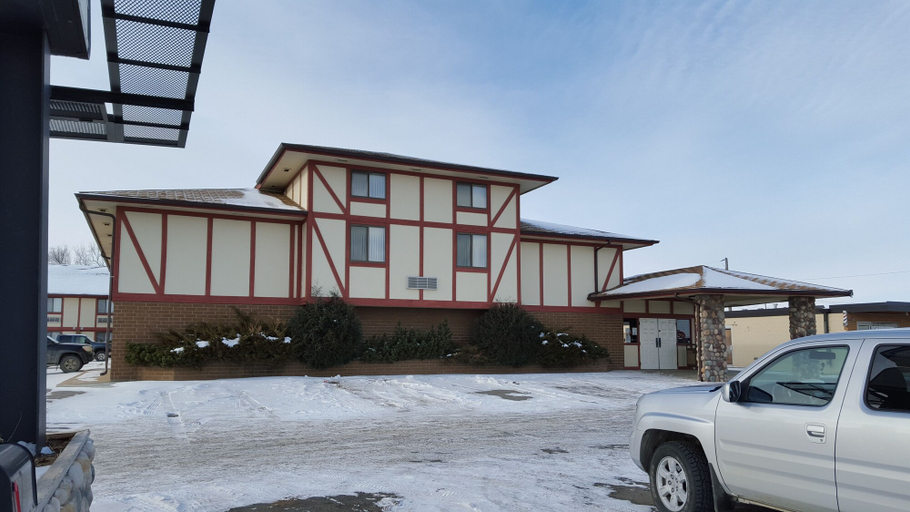Exterior & Views 2, Guest Lodge, Ward