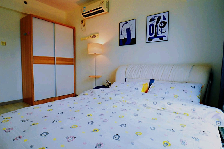 Bedroom 2, Avatar City Zebra Large Queen Bed & High Rise View, Shenzhen