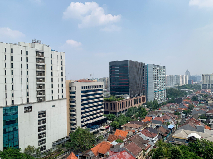 Exterior & Views, Cozy Studio At Tamansari The Hive Apartment, East Jakarta