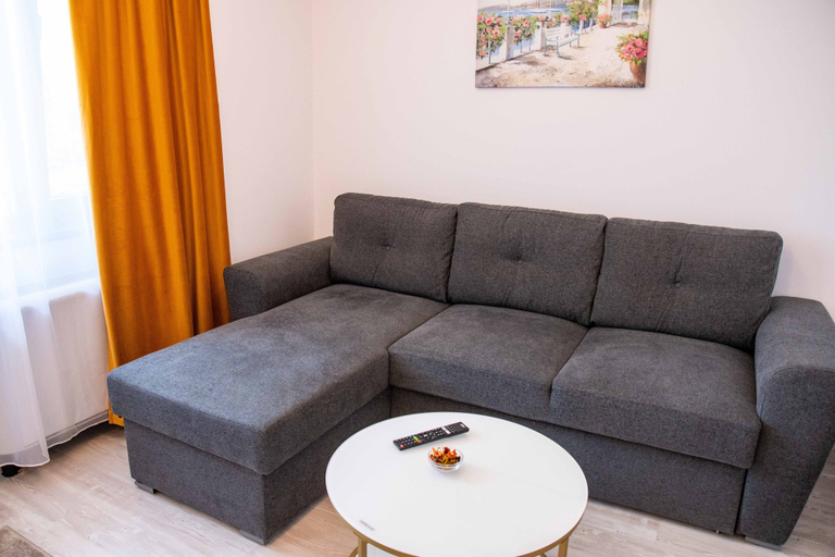 Others 5, Hotel Cantemir, Municipiul Bucuresti