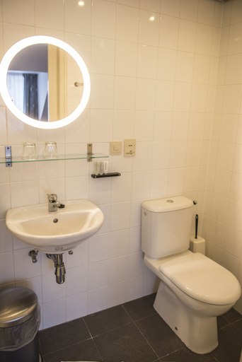 Bathroom, Hotel Limburgia, Valkenburg aan de Geul