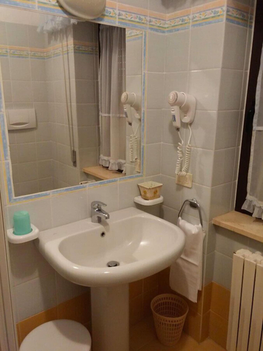 Bathroom 3, Albergo Generale Cantore, Siena