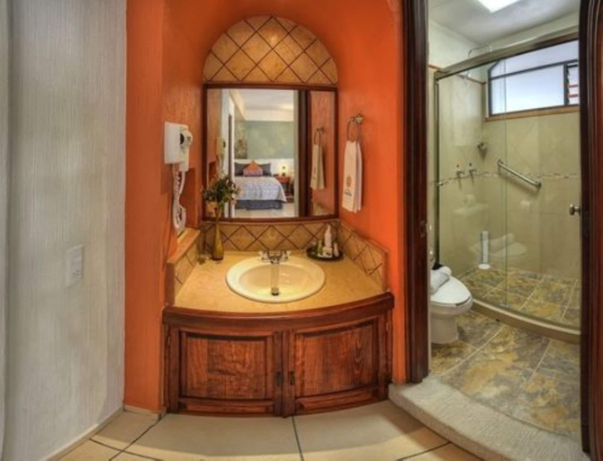 Bathroom 5, Hotel Santa Paula, Taxco de Alarcón