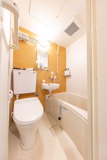 Bathroom 3, F Plus Inn Tofukuji, Kyoto