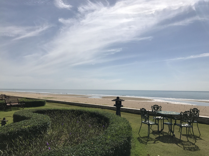 Others 4, The Energy Huahin by Jammy, Cha-Am