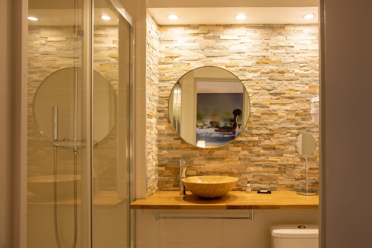 Bathroom 3, Hôtel Restaurant Spa la Maison Tatin, Loir-et-Cher