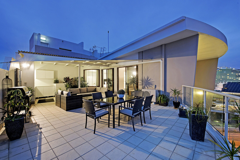 Exterior & Views, Savannah Penthouse, Gold Coast