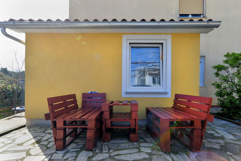 Others 5, Apartment 1822, Pula