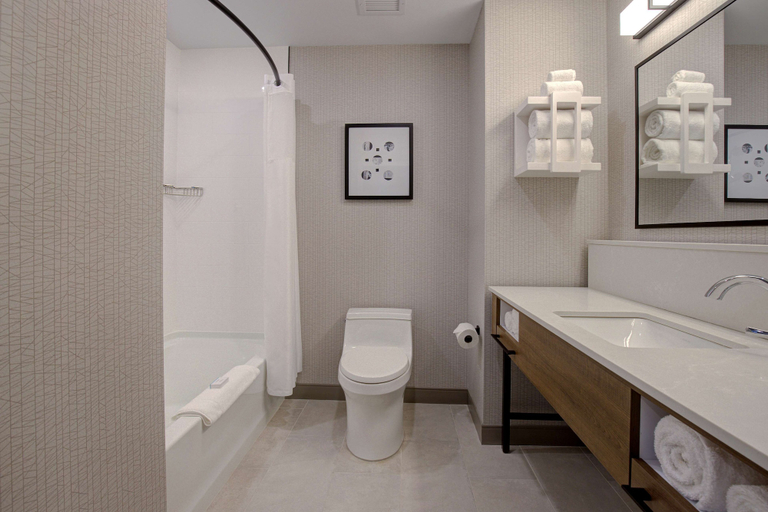 Bathroom 5, Homewood Suites by Hilton Montreal Downtown, QC, Montréal