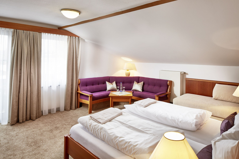Bedroom 4, Maximilian Appartements, Ostallgäu