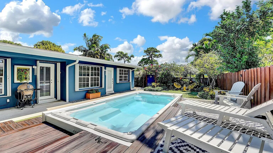 Sport & Beauty 4, Modern Oasis, Broward