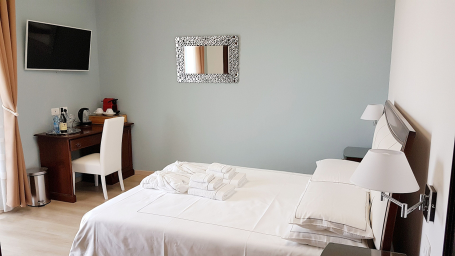 Bedroom 4, Villa Bellavista Alba, Cuneo