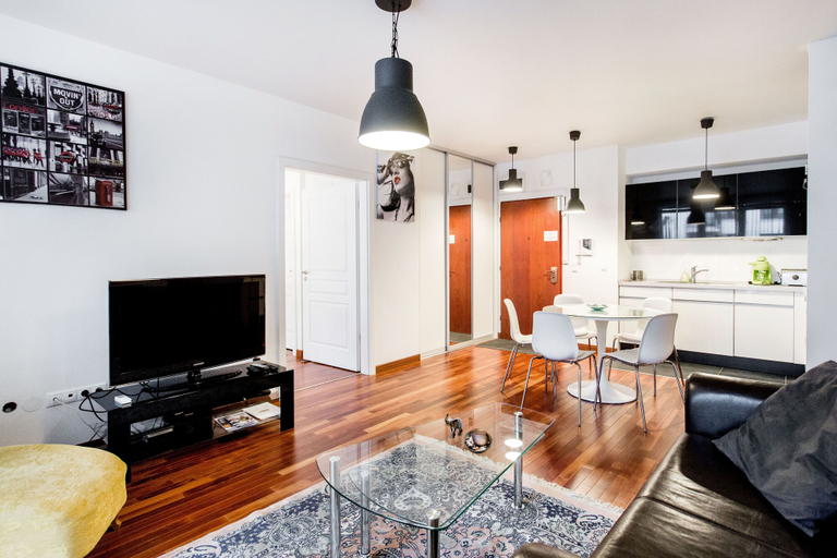 Others 4, Hollo 12 Apartment I., Budapesti