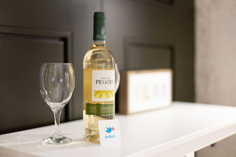 Food & Drinks 5, Sol Modern Studio at Batalha, Porto