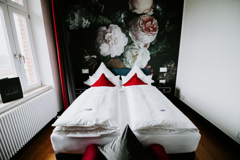 Bedroom 2, Palace St. George, Mönchengladbach