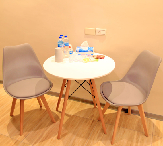 Others 5, Passion Fruit Hotel, Changhua