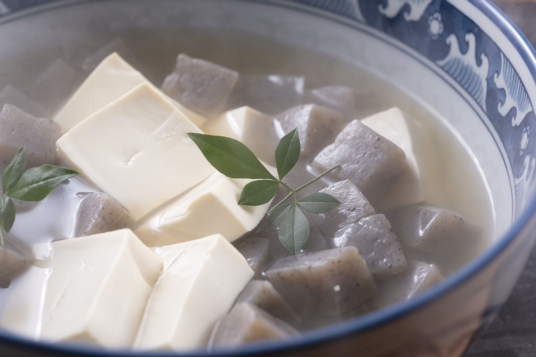 Food & Drinks 14