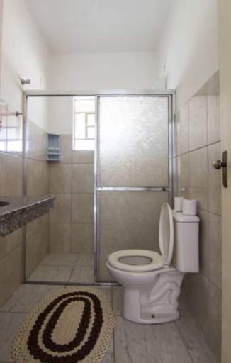 Bathroom, Hotel Marina Clube de Pesca Cananeia, Cananéia