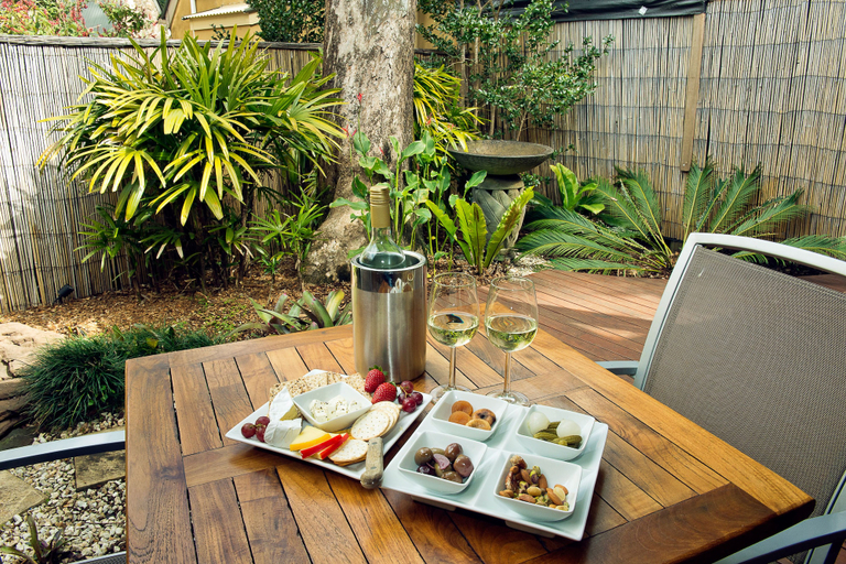 Food & Drinks 5, Witches Falls Cottages, Tamborine Mountain